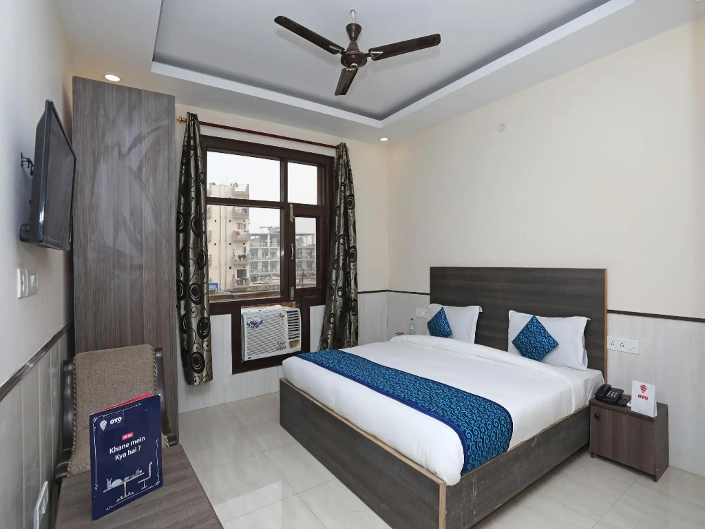 OYO Townhouse 782 Hotel kalinga Sector 66