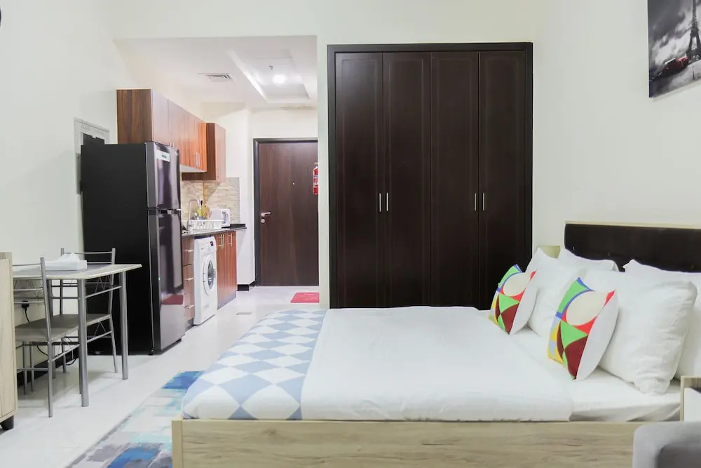 Studio Apartment in Knightbridge Court