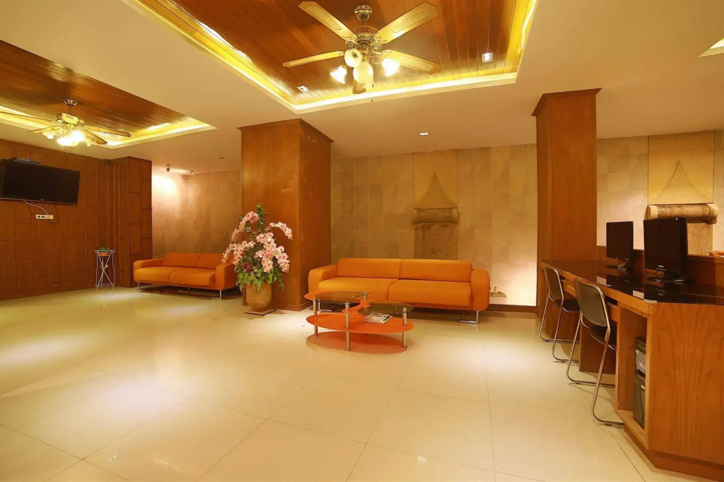 Lotus Hotel Patong