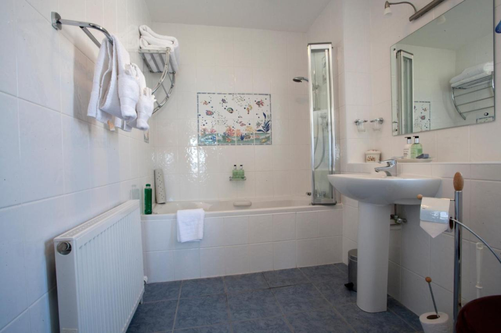Sunny Brae Bed & Breakfast