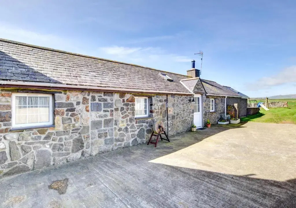 Holiday Home Stabal y Rhyd