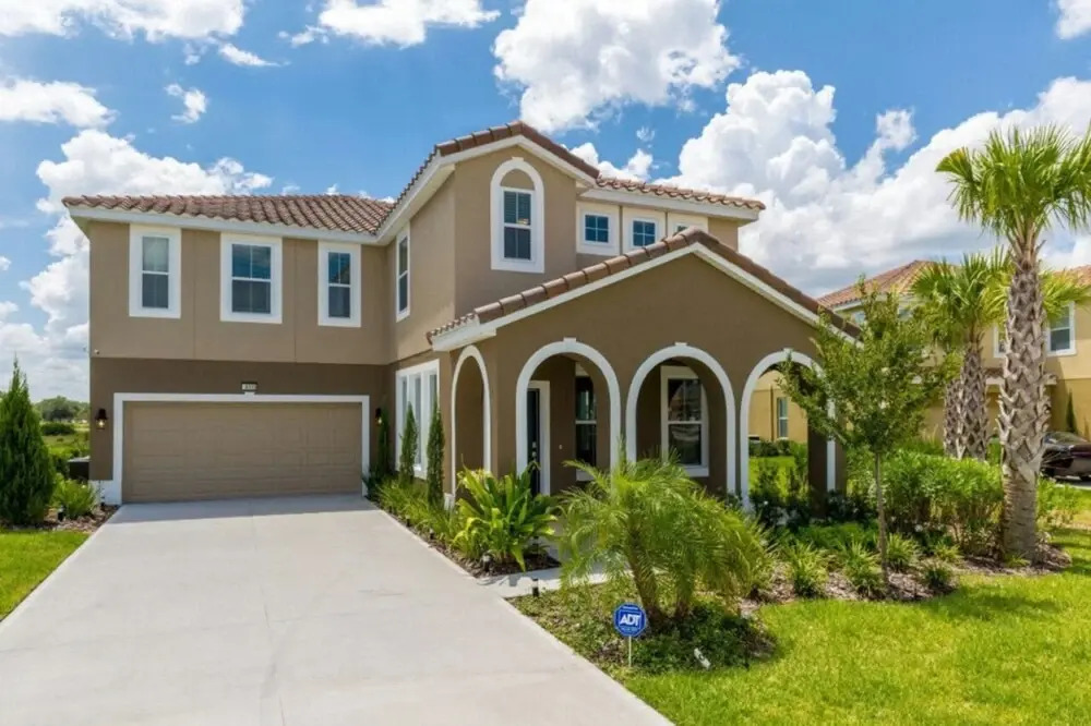 Solterra - 4103 Oaktree Drive