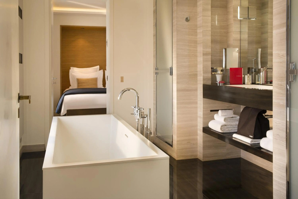 Hotel Marignan Champs-Elysées