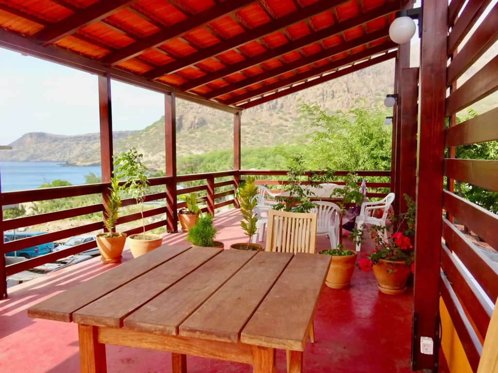 Apartment with sea view near the beach and the village center