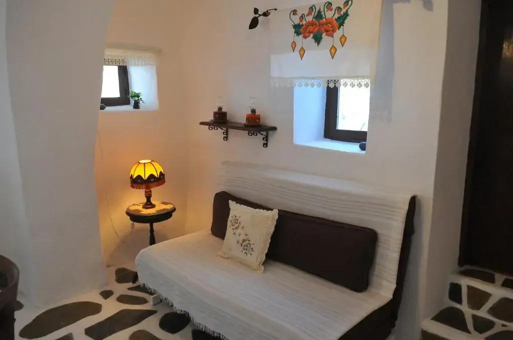 «Astrofeggia» A private stone house Nature-Seaview