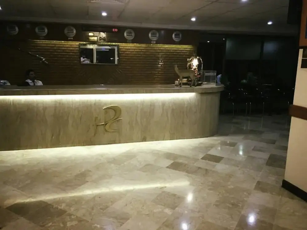 Hotel Pak Continental Hotel