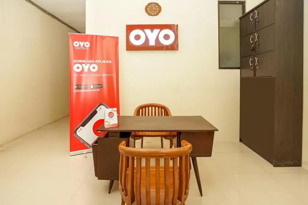 OYO 494 Nadia Homestay Syariah Near RSU Premier Surabaya Kota Surabaya