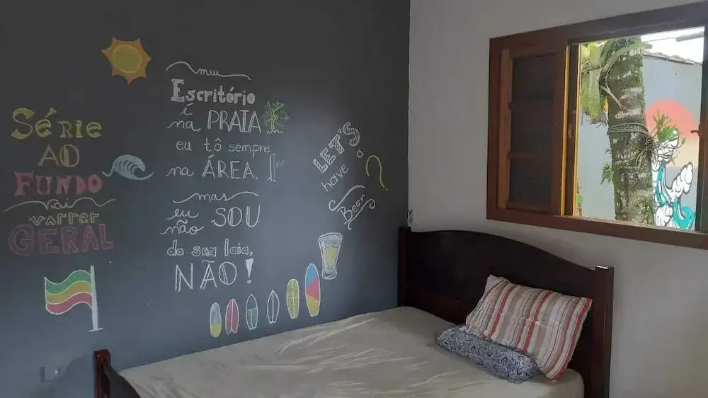 Pé de Serra Pub Hostel