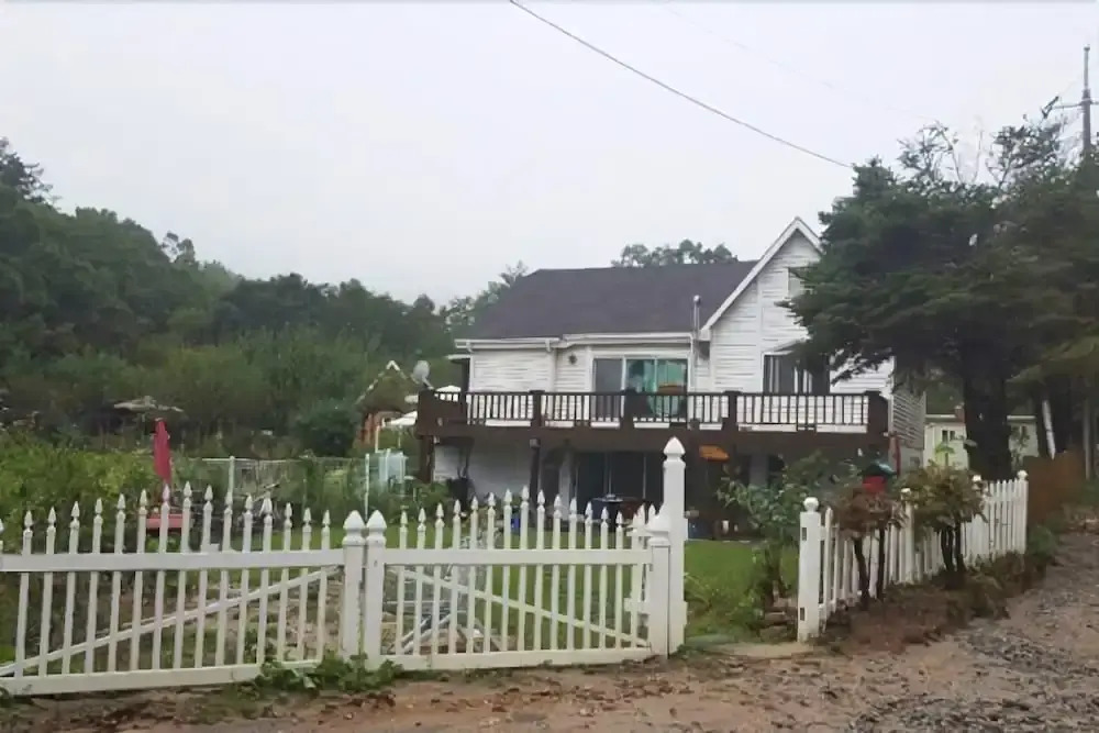 Ganghwa James Pension