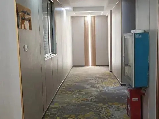 Shell Hotel (Jiefang Road, Yuexi County)