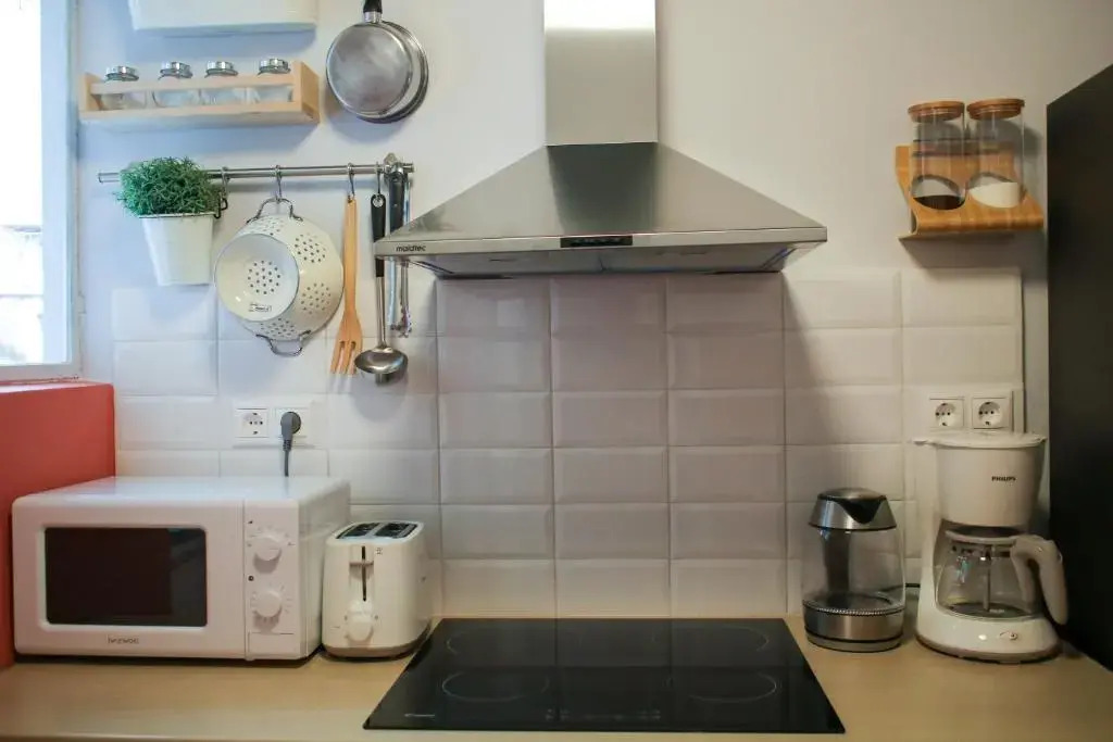 Spacious Central Flat☆3min to Metro☆AC|Netflix|PC
