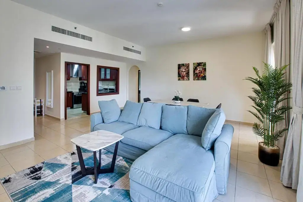 Apricus Holiday Homes -JBR Rimal 2BD in front of The Beach