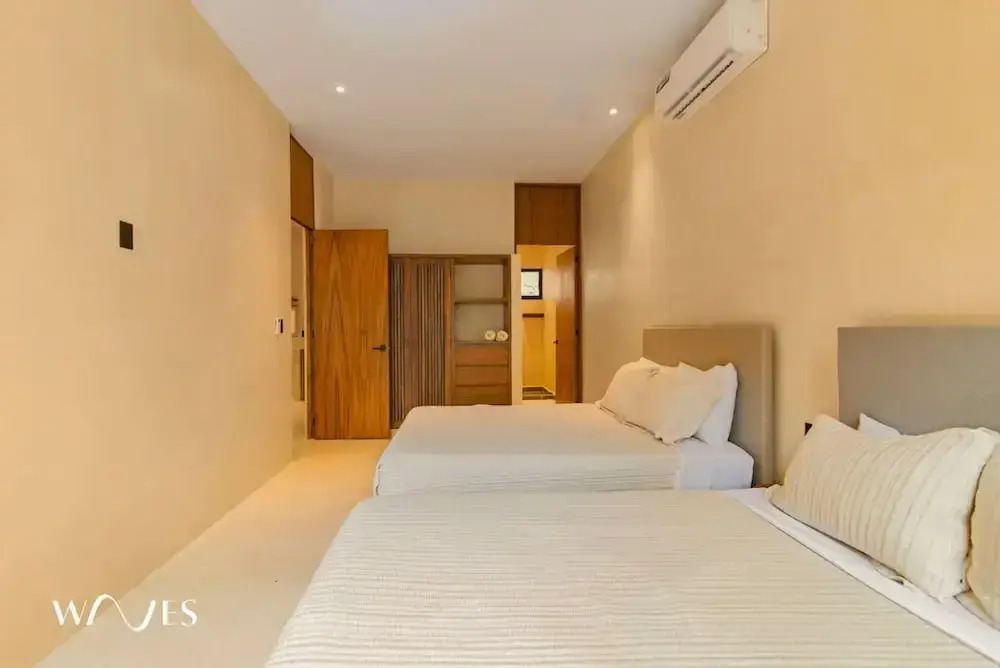 Spacious 3 Br w Private Pool Exclusive Gym