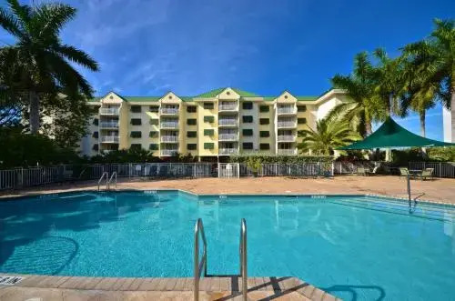 Sunrise Suites - Tahiti Suite 104
