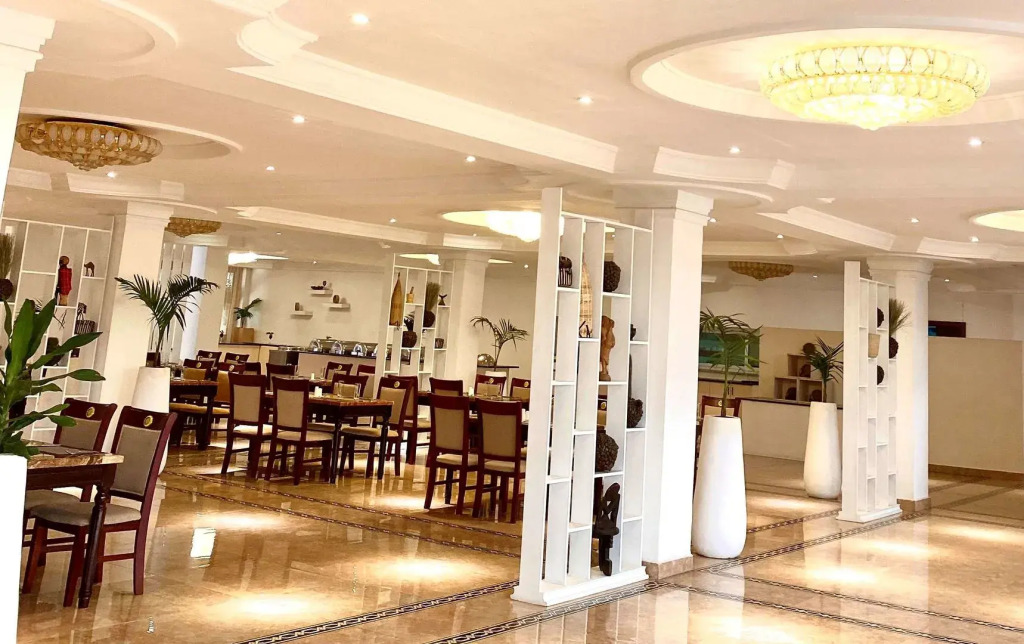 De Leopol Hotel