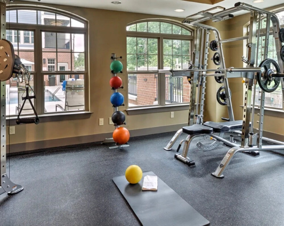FRONTDESK Cedar Flats Apts Uptown Charlotte