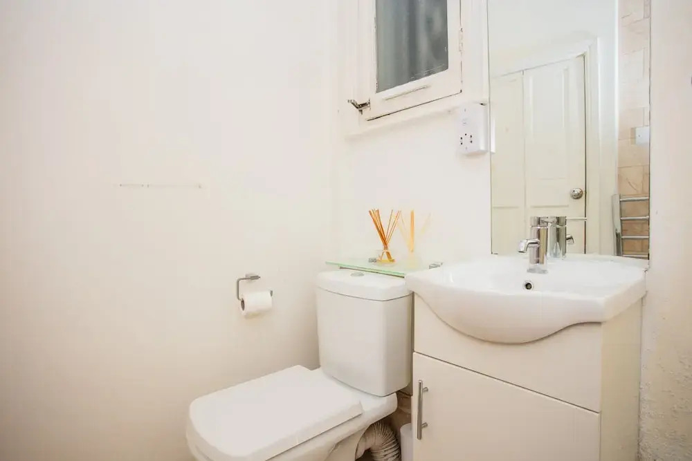 1 Bedroom Flat In West Kensington