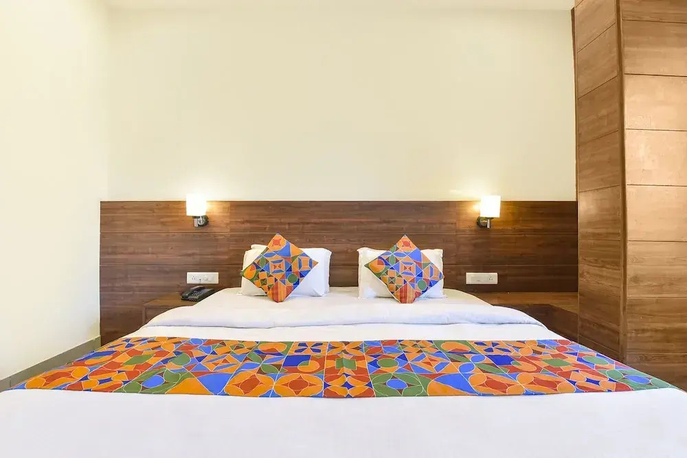 Fabhotel Prime Amantra