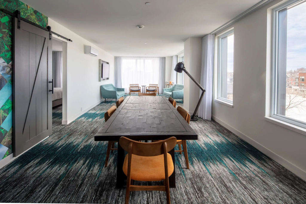 Canvas Moncton, Tapestry Collection By Hilton