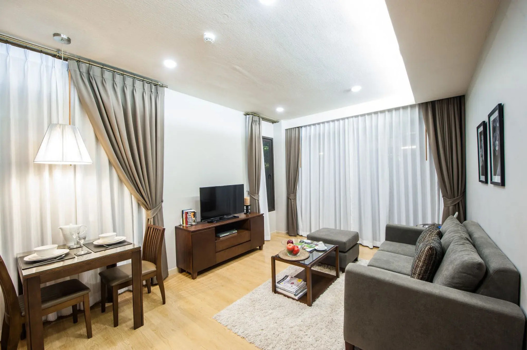 Burgundy Residence 304
