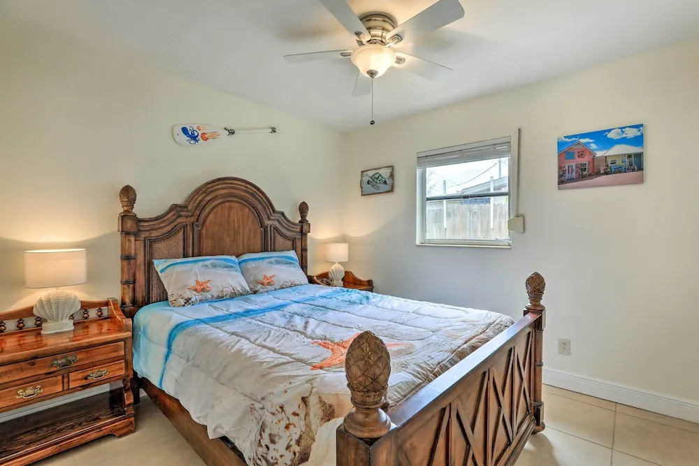 4 Mi to Dtwn: Home w/ Pool & BBQ in Bradenton