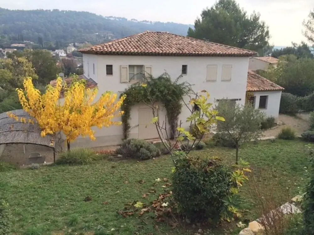 Villa With 4 Bedrooms in Cotignac, With Wonderful City View, Private P