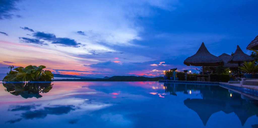Marqis Sunrise Sunset Resort and Spa