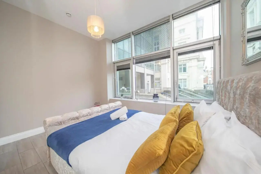 Modern 2bedroom flat next to brighton beach slp6