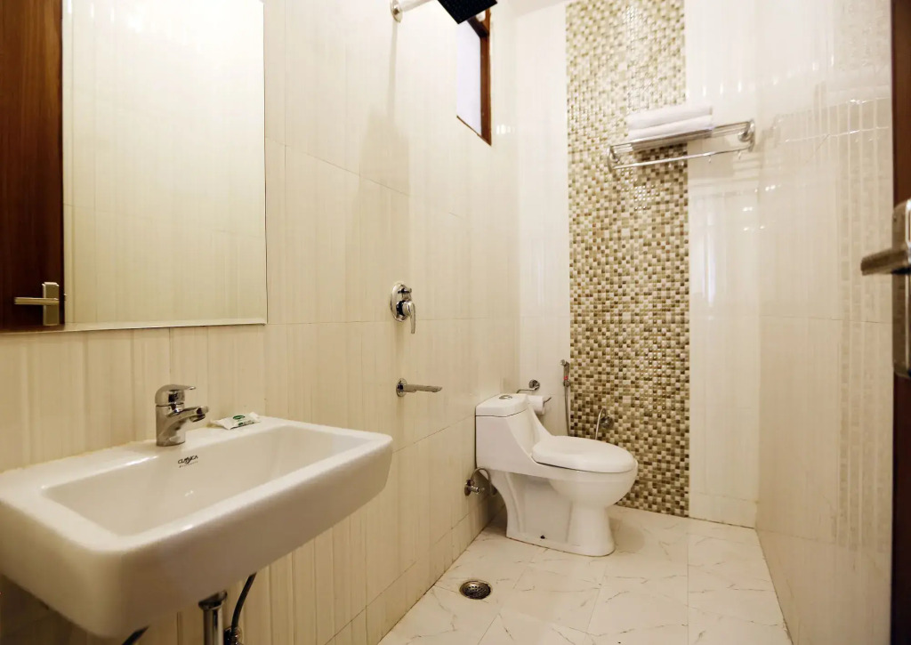 Airport Hotel Chanakya