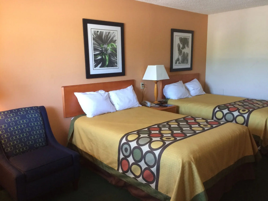WestSpring Inn - Westlake Cleveland