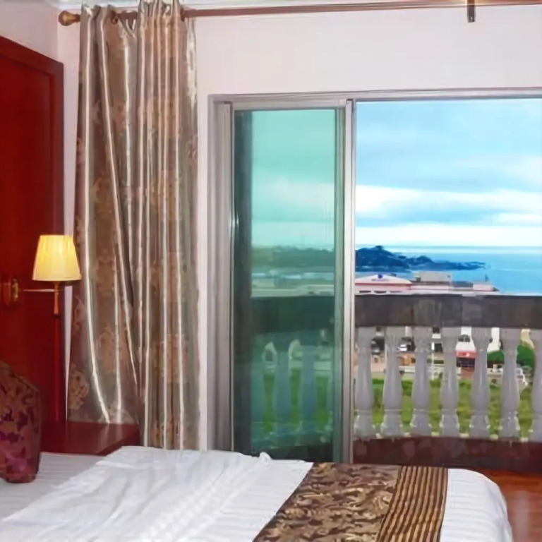 Honghaiwan Qintian Bandao Hotel