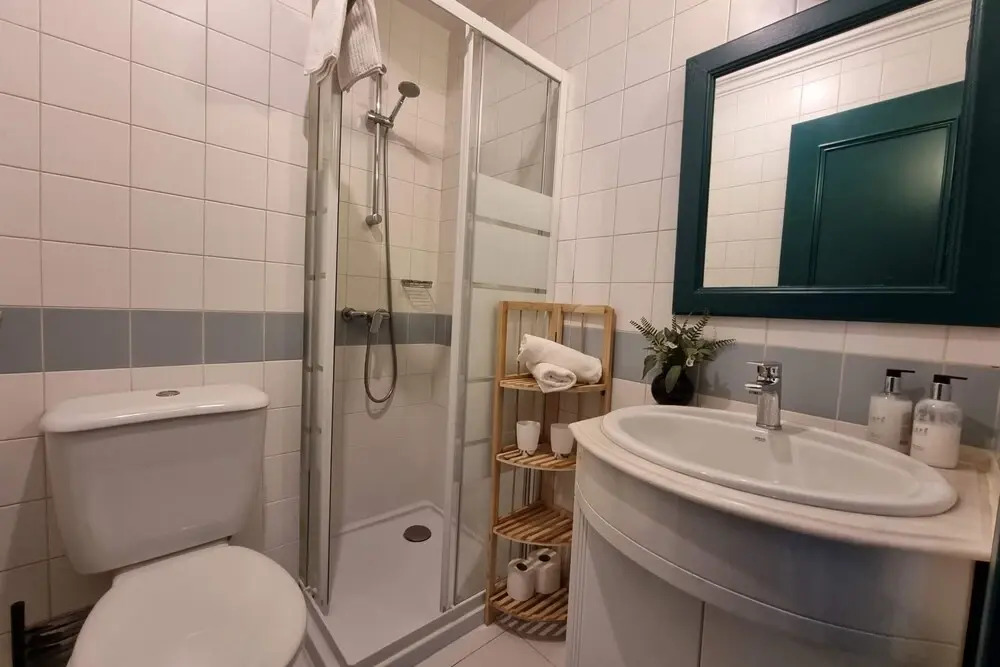 City Breaks With Pool - Belvedere Apartment