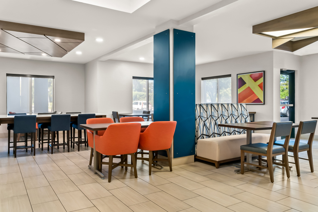 Holiday Inn Express & Suites Detroit - Novi by IHG