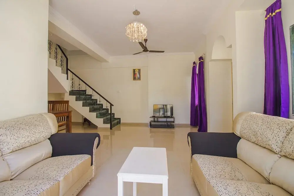 OYO 19335 Home Spacious 3 BHK Villa Thivim