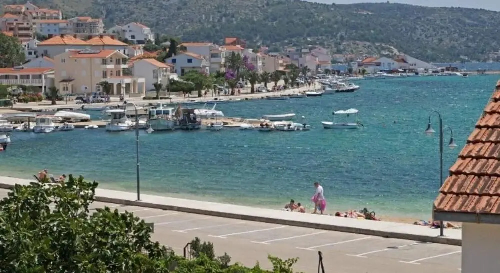 Marko - 30m From Beach - A3
