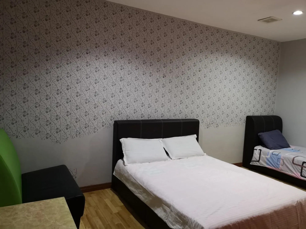 Home Inn Hotel