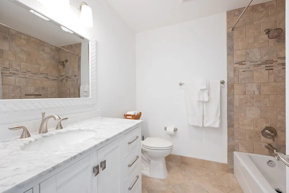 Of Wine & Gods - Hot Tub, Bbq And Fire Pit! 3 Bedroom Home by RedAwning