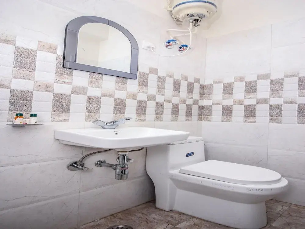 OYO 14891 Madhav Villa