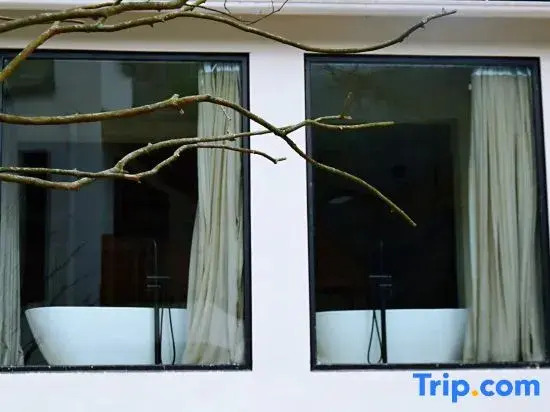 Qingcheng Mountain Yunxi Shangtang Villa