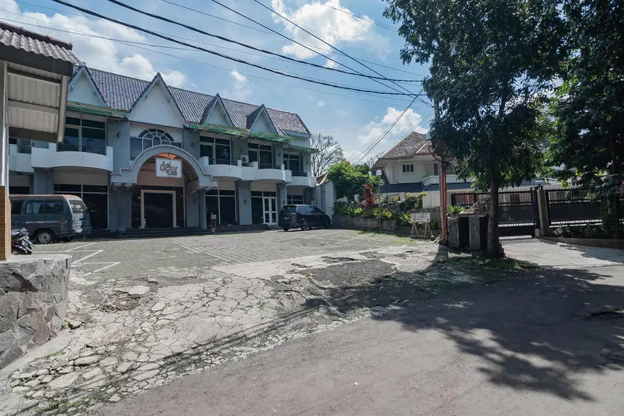 Dequr Hotel Dipati Ukur Mitra RedDoorz