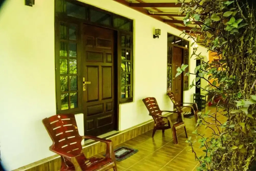 Senura Homestay