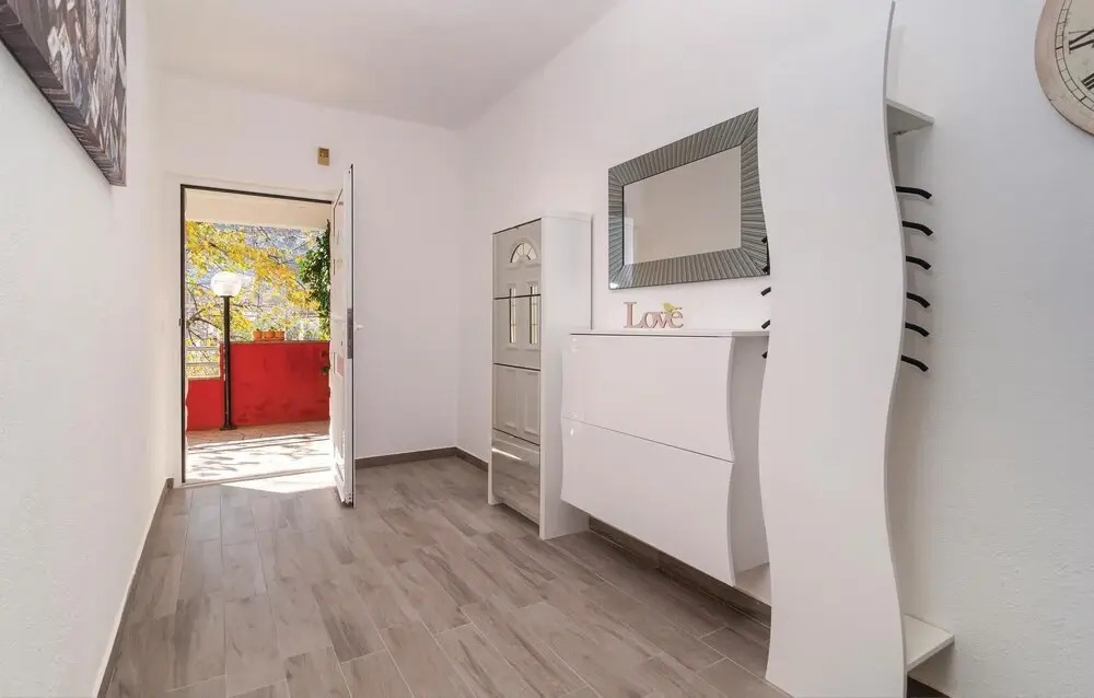 Pet Friendly Home In Srinjine With Sauna