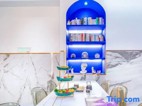 Moon Hotel (Taizhou Jiaojiang Municipal Hospital)