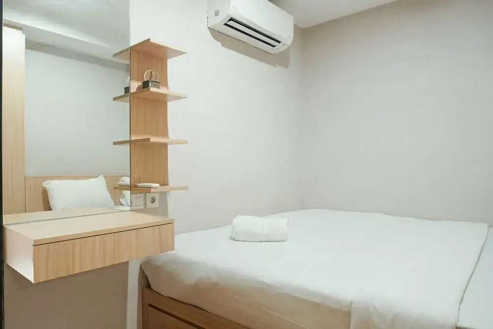 Contemporary Style & Family 2BR Apartment Belmont Residence Puri
