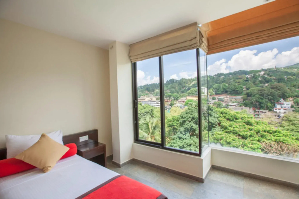 Oak Ray City Hotel