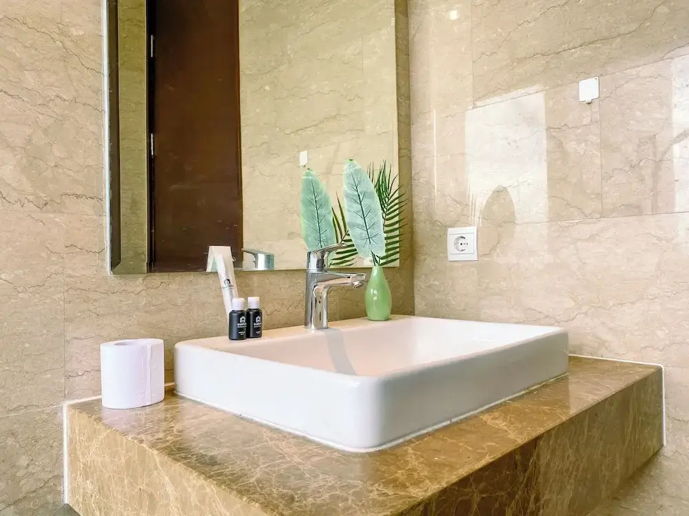 Spacious 3Br With Private Lift At Menteng Park Apartment