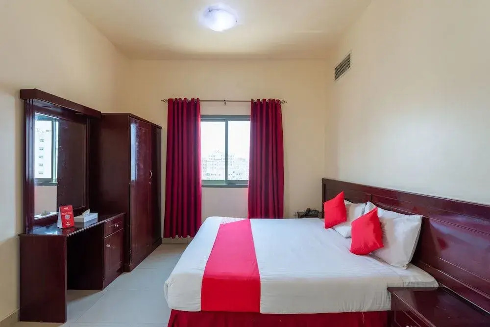 Отель Oyo 156 Al Reem Hotel Apartments