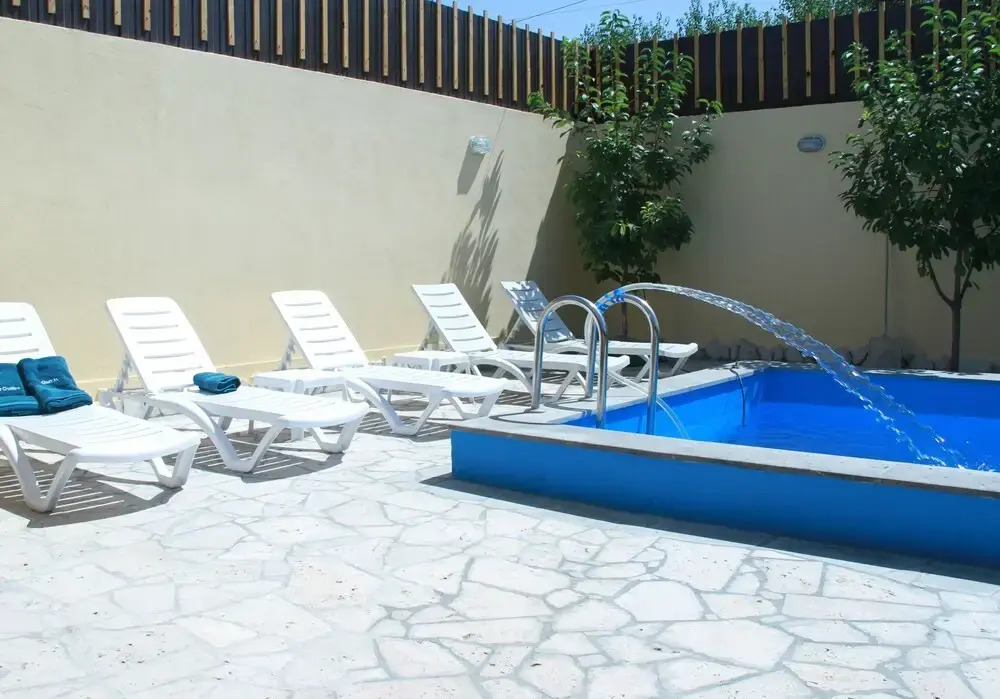 Villa Quattro - Villa with Open Pool and Eco Garden