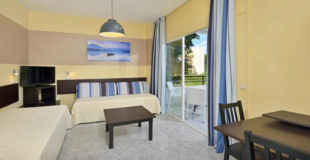 SOL by Meliá Lunamar Palmanova Apartamentos