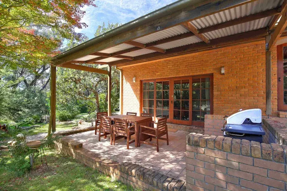 Honeysett Lodge